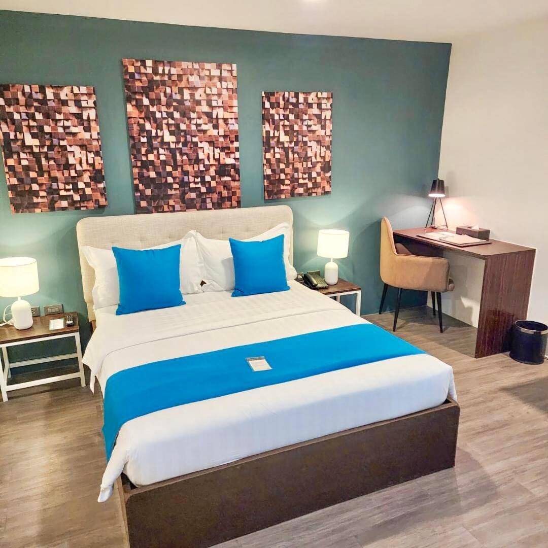 Fynn Boutique Hotel Bacoor Buitenkant foto