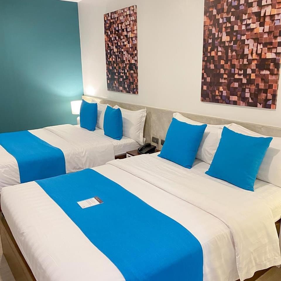 Fynn Boutique Hotel Bacoor Buitenkant foto
