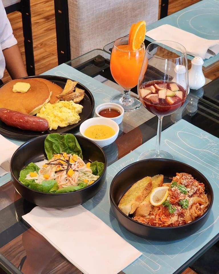 Fynn Boutique Hotel Bacoor Buitenkant foto